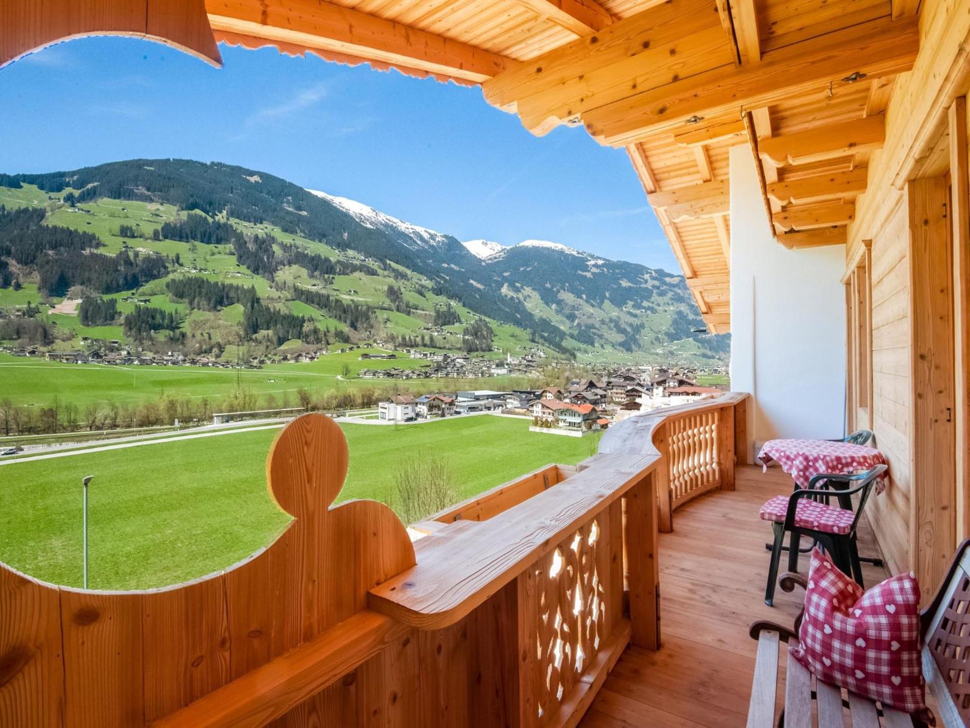 Apartment With Panoramic View Ramsau im Zillertal Exterior photo